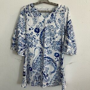 Women’s Blue & White V Neckline with Bell Ruffle Sleeves 

Size S
NWOT
